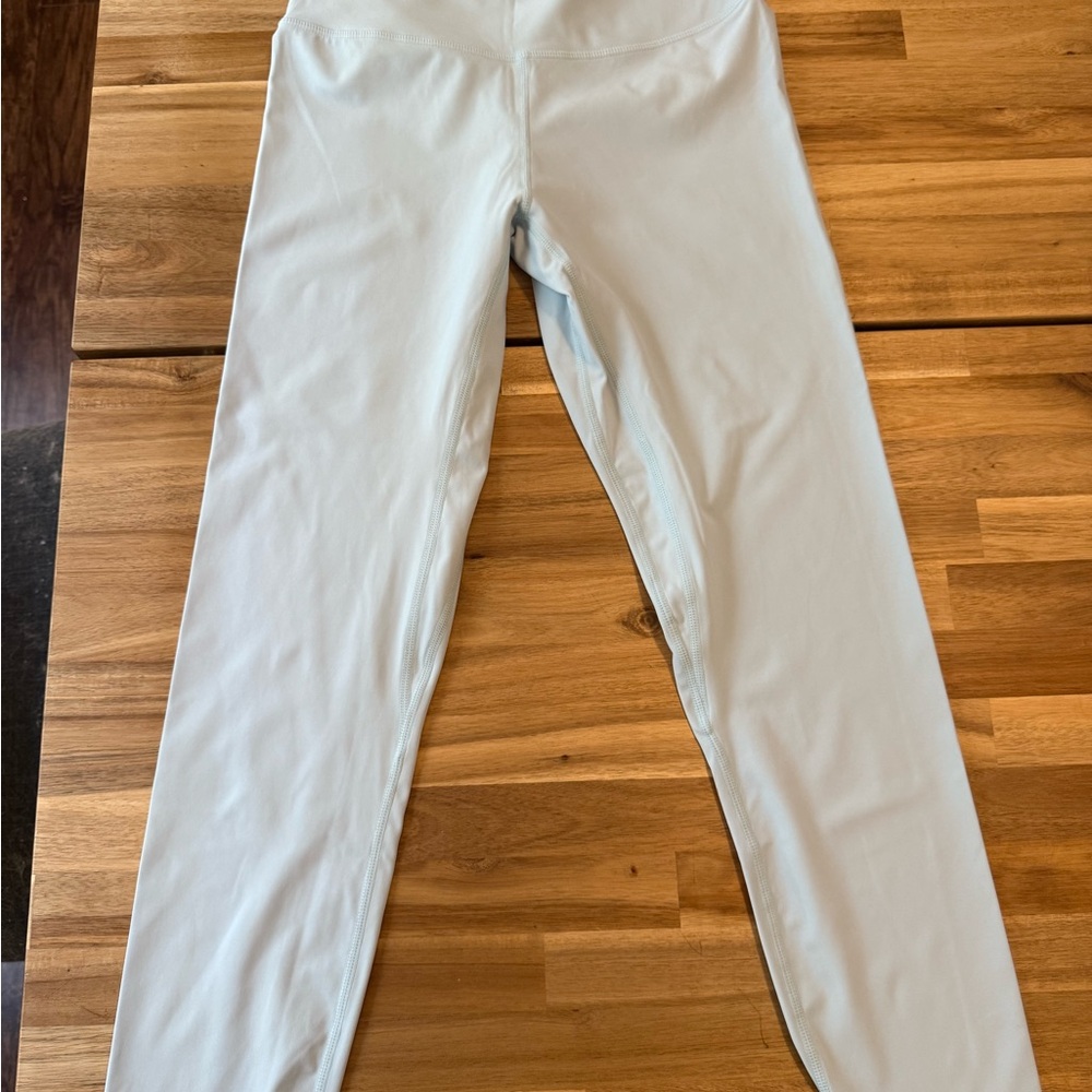 Born Primitive “Your go to 7/8 legging” Light Blue